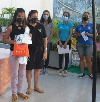Ganadora del concurso Construye un mundo mejor, en la categorí­a de poesí­a.