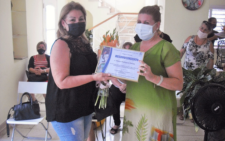 Odalys Rodríguez Peñate, directora de la Empresa Constructora del Centro resultó una de las féminas reconocidas Odalys Rodríguez Peñate, directora de la Empresa Constructora del Centro resultó una de las féminas reconocidas