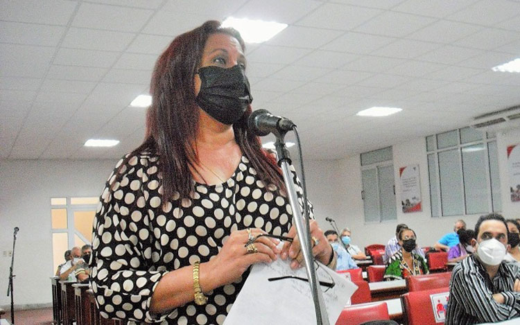 Dra. Gretza Padrón Dra. Gretza Padrón