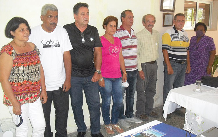 Junta directiva de Cubasolar en Villa Clara. Junta directiva de Cubasolar en Villa Clara.