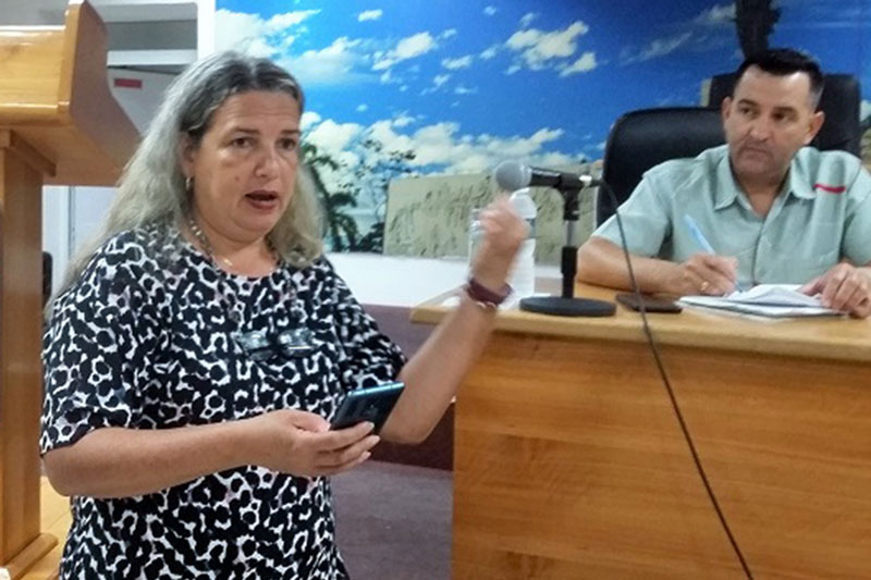 Yanet Rodríguez Sarabia al frente del Grupo de Informatización y Automatización de la sociedad en el PCP.