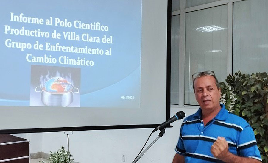 Dr. Guillermo Saura González, coordinador del Grupo de Enfrentamiento al CC en Villa Clara.