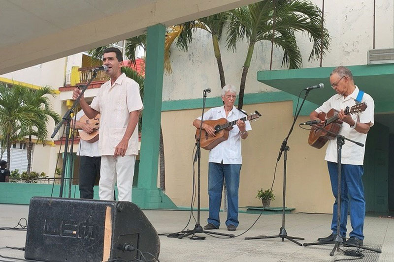 Decimista José Manuel Silverio.