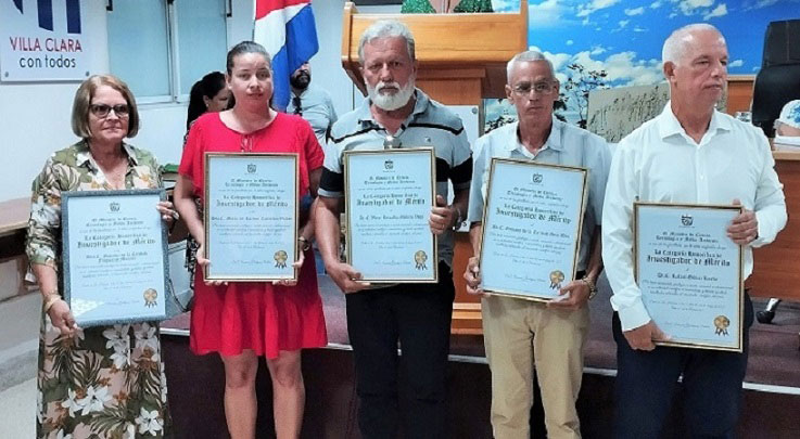 Grupo de investigadores de mérito.