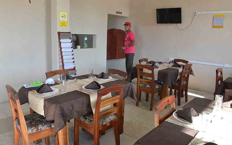 Restaurante comunitario del Sistema de Atención a la Familia en General Carrillo, Villa Clara. Restaurante comunitario del Sistema de Atención a la Familia en General Carrillo, Villa Clara.