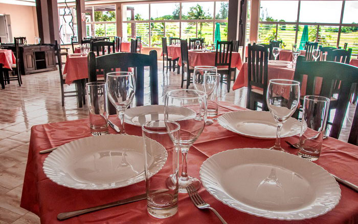 Restaurante El Santaclareño, del complejo recreativo Arcoíris. Restaurante El Santaclareño, del complejo recreativo Arcoíris.