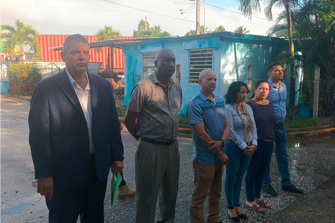 Presidencia del acto de reconocimiento a los trabajadores de Etecsa en Villa Clara.