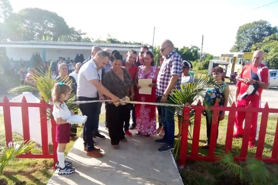Acto de inauguración de obras sociales