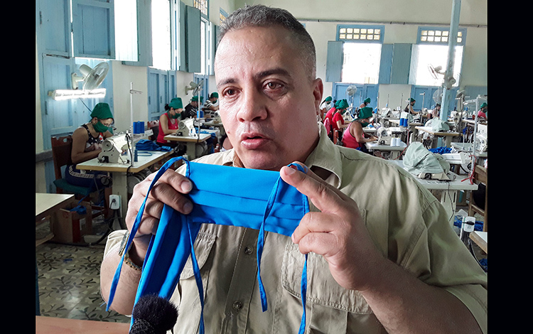 Osvel Estrada, coordinador del grupo de creación D’ Osvel. Osvel Estrada, coordinador del grupo de creación D’ Osvel.