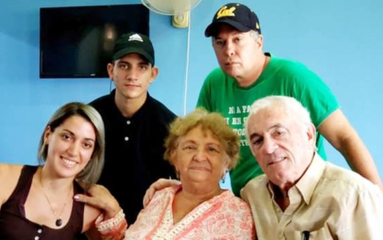 El tema central de la telenovela es el tratamiento de la vejez en el contexto social y familiar cubano de estos tiempos (Foto: Cortesía del entrevistado) El tema central de la telenovela es el tratamiento de la vejez en el contexto social y familiar cubano de estos tiempos (Foto: Cortesía del entrevistado)