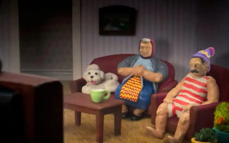 El protagonista de la serie, destinada a niños entre cuatro y ocho años, convive con su abuela. Fotograma de la serie)