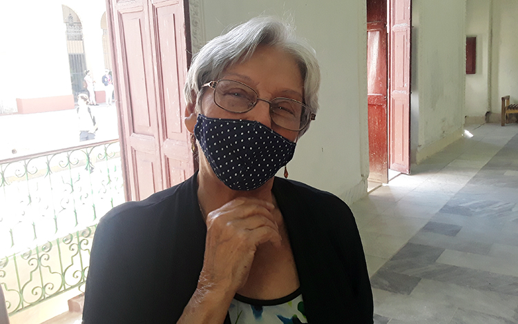 Adela María Suárez, artista de la plástica de Villa Clara.