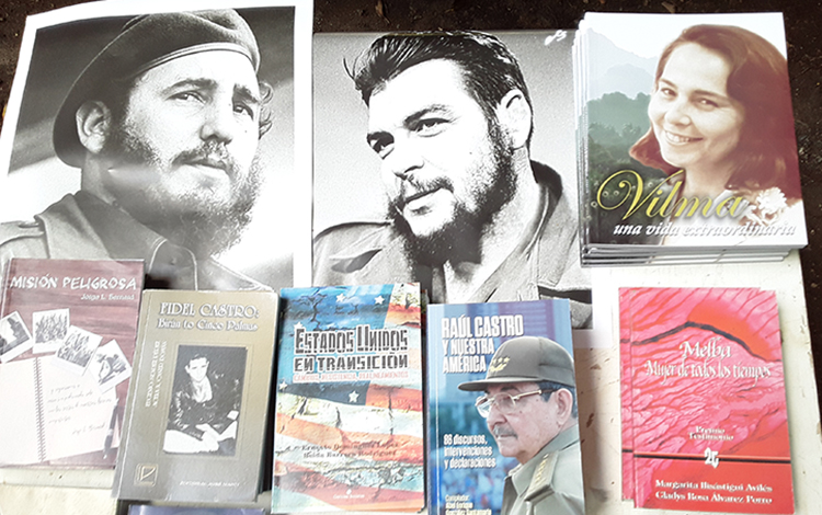 Libros. Libros.