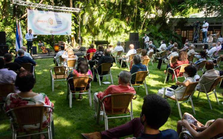 Acto por el aniversario 60 de la Uneac.