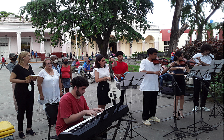 Grupo Cuba Son, en homenaje a Marta Abreu e inicio de la Semana de la Cultura en Santa Clara.
