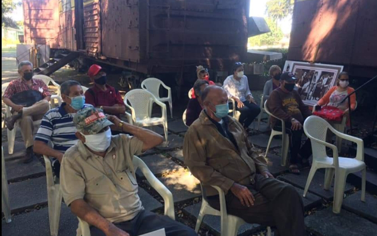  En el Museo a la Acción contra el Tren Blindado se realizó un panel con combatientes que estuvieron al lado del Comandante en Jefe durante la guerra revolucionaria. (Foto: Francisnet Díaz Rondón)