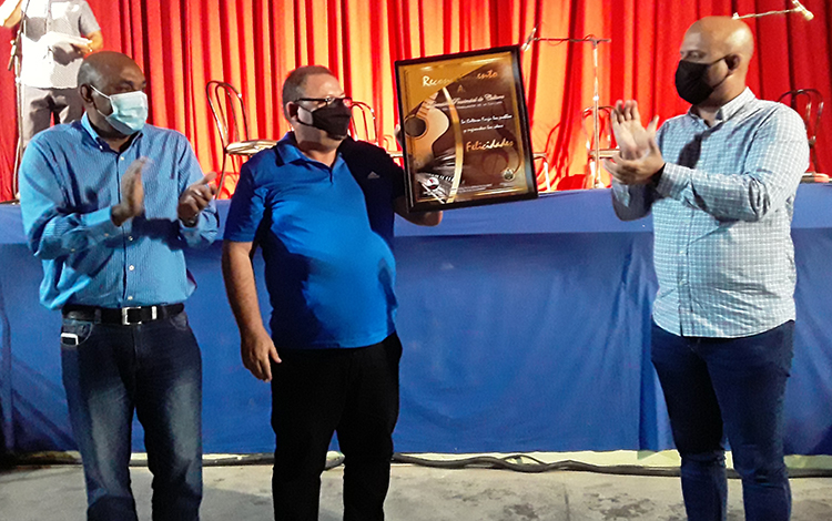 Reconocimiento a los trabajadores de Cultura en Villa Clara.