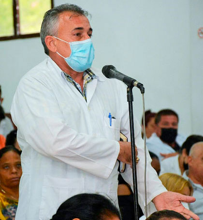 Dr. Yovani Sosa, director de Salud en el municipio de Quemado de Gí¼ines. Dr. Yovani Sosa, director de Salud en el municipio de Quemado de Gí¼ines.