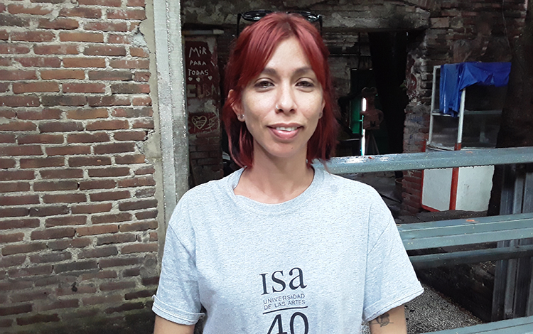 Actriz y activista Lizandra Martín Martín, del proyecto «Santa Clara por la vida ». Actriz y activista Lizandra Martín Martín, del proyecto «Santa Clara por la vida ».