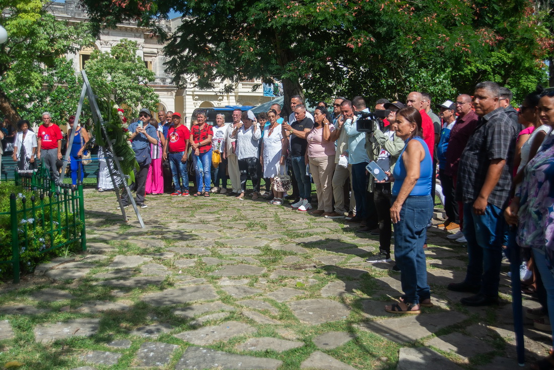 Homenaje a Marta Abreu en el parque Leoncio Vidal, de Santa Clara.