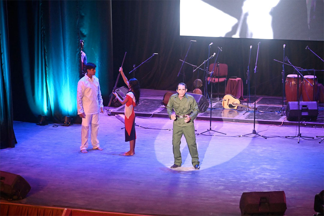 Gala por el 26 de Julio.