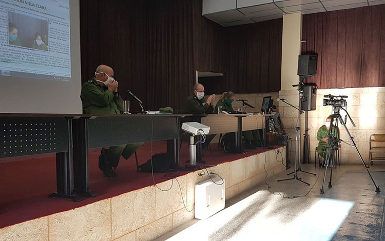 Consejo de Defensa Provincial de Villa Clara analiza situación del nuevo coronavirus en Cuba.
