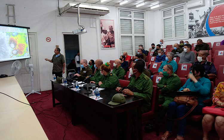 Reunión del Consejo de Defensa Provincial del Villa Clara.