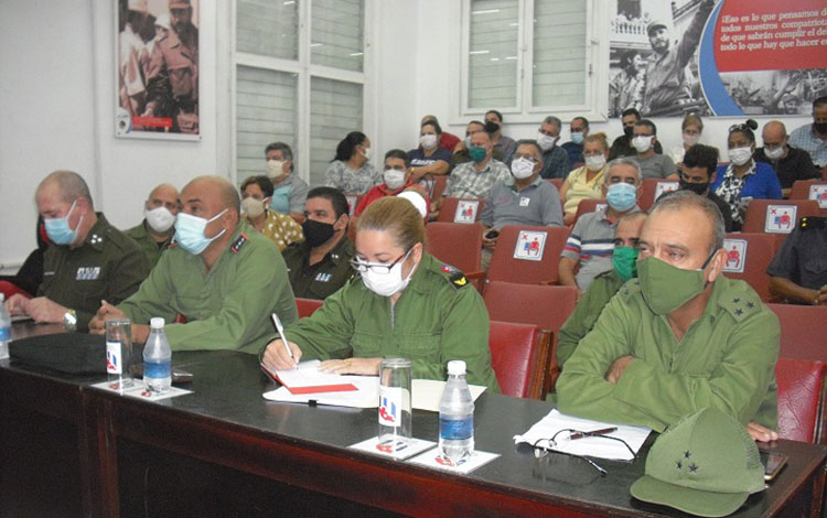Consejo de Defensa de Villa Clara, encabezado por su presidenta, Yudí Rodríguez Hernández.