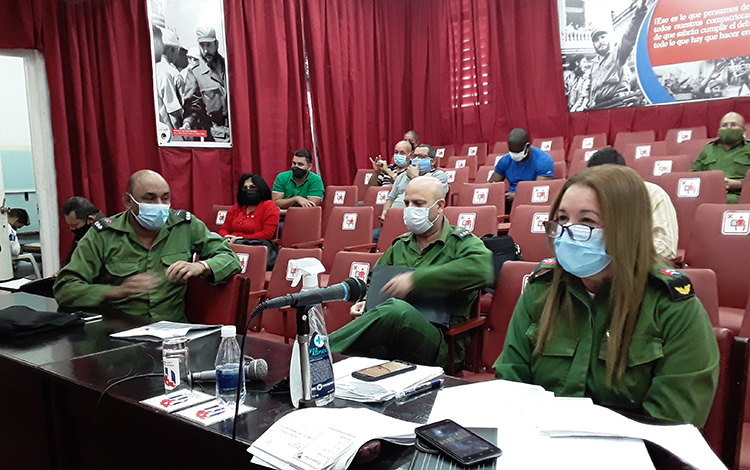 Yudí Rodríguez Hernández, presidenta del CDP, encabeza análisis de la COVID-19  en Villa Clara.