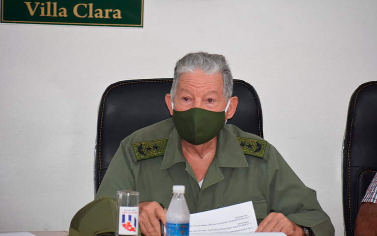 El General de División Ramón Pardo Guerra insistió estar atentos ante una temporada ciclónica bien activa que ha traído numerosos eventos y huracanes en medio del panorama presentado por la COVID19. El General de División Ramón Pardo Guerra insistió estar atentos ante una temporada ciclónica bien activa que ha traído numerosos eventos y huracanes en medio del panorama presentado por la COVID19.