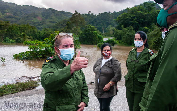 Presidenta del Consejo de Defensa Provincial, Yudí Rodríguez Hernández, visita Manicaragua tras la tormenta tropical Eta. Presidenta del Consejo de Defensa Provincial, Yudí Rodríguez Hernández, visita Manicaragua tras la tormenta tropical Eta.