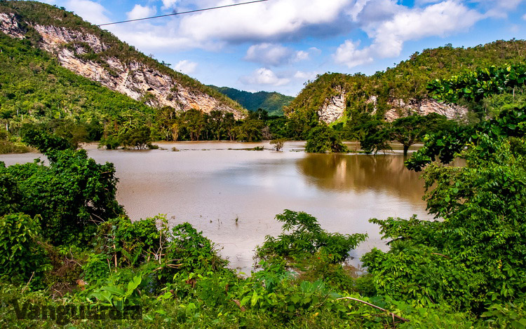 Paisaje campestre de Manicaragua, Cuba. Paisaje campestre de Manicaragua, Cuba.