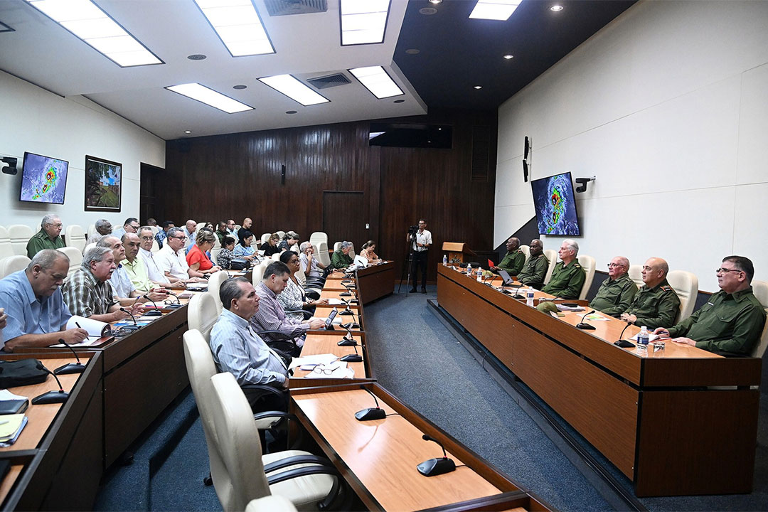 Videoconferencia con provinicias que serían afectadas por el huracán Melissa.
