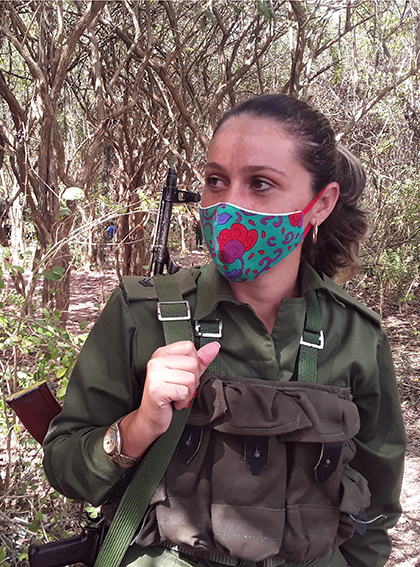 La primer teniente Alianis Gómez Rodrí­guez, una mujer orgullosa de ser parte de las Fuerzas Armadas Revolucionarias (FAR). (Foto: Francisnet Dí­az Rondón)