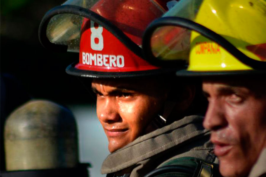 Bomberos.