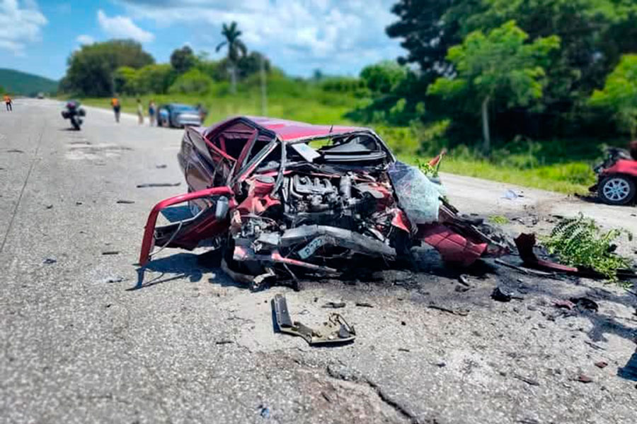 Accidente de tránsito en la autopista nacional.