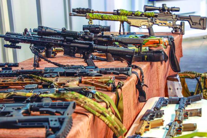 Armamento ocupado en la lancha utilizada en el intento de infiltración armada.