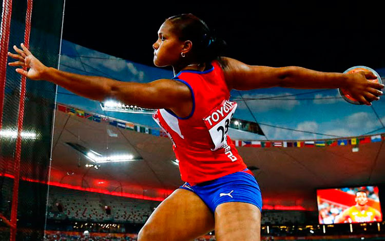 Denia Caballero, discóbola