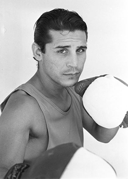 Douglas Rodríguez, boxeador cubano. Douglas Rodríguez, boxeador cubano.