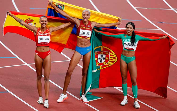 Medallistas en el triple salto femenino en Tokio 2020. Medallistas en el triple salto femenino en Tokio 2020.
