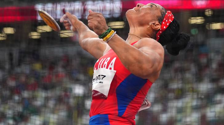 Yaimé Pérez, de Cuba, bronce en lanzamiento del disco en Tokio 2020. Yaimé Pérez, de Cuba, bronce en lanzamiento del disco en Tokio 2020.