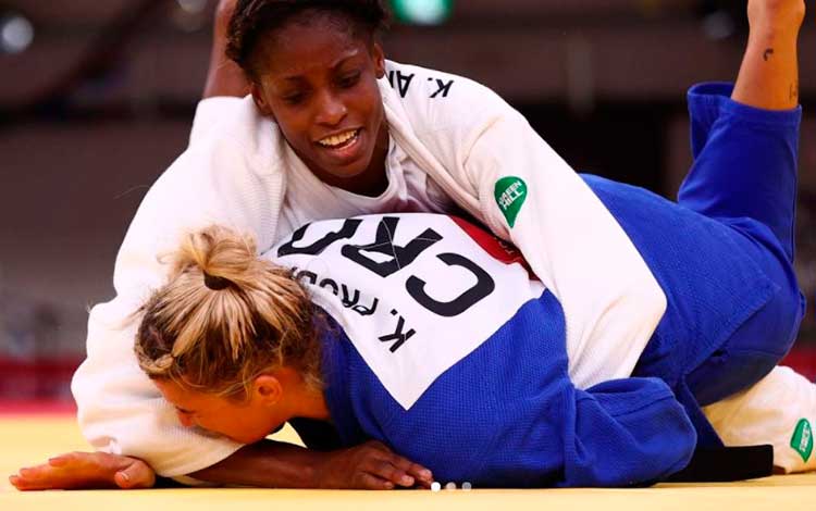 Kaliema Antomarchi, judoca cubana, derrota a la croata Karla Prodan en Tokio 2020. Kaliema Antomarchi, judoca cubana, derrota a la croata Karla Prodan en Tokio 2020.
