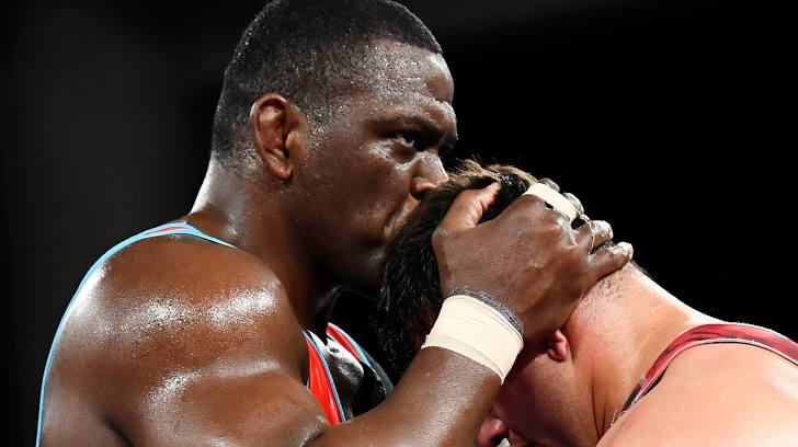 Mijaín López, luchador cubano, abraza al turco Riza Kayaalp. Mijaín López, luchador cubano, abraza al turco Riza Kayaalp.