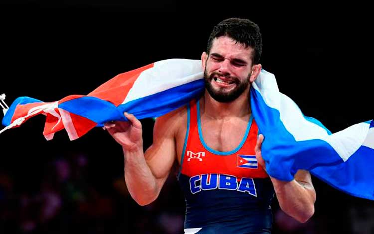 Luis Alberto Orta gana oro en los 60 kg de la lucha grecorromana. Luis Alberto Orta gana oro en los 60 kg de la lucha grecorromana.