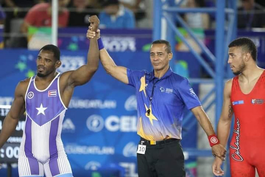 Yurieski Torreblanca, oro en 86 kg de la lucha libre.