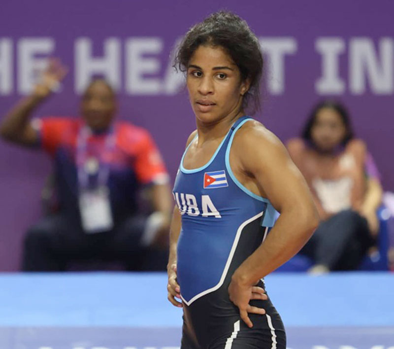 Yaynelis Sanz, oro en los 57 kg de la lucha en los Juegos Panamericanos Junior de Asunción 2025.