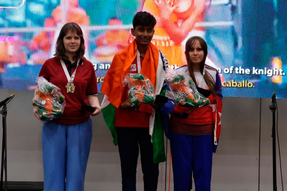 Premiación del cuarto tablero en la Olimpiada Mundial de Ajedrez Sub-16.