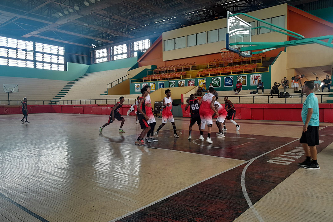 Final provincial de baloncesto entre Santa Clara y Ranchuelo.