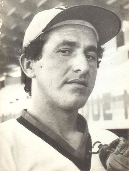 Mario Véliz, exlanzador del equipo Villa Clara de béisbol. Mario Véliz, exlanzador del equipo Villa Clara de béisbol.