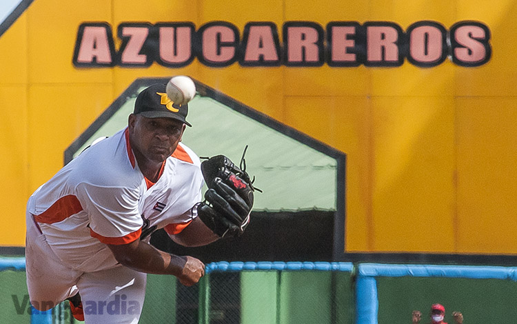 Freddy Asiel ílvarez, pitcher de Villa Clara en juego contra Santiago de Cuba el 1 de octubre de 2020. Freddy Asiel ílvarez, pitcher de Villa Clara en juego contra Santiago de Cuba el 1 de octubre de 2020.
